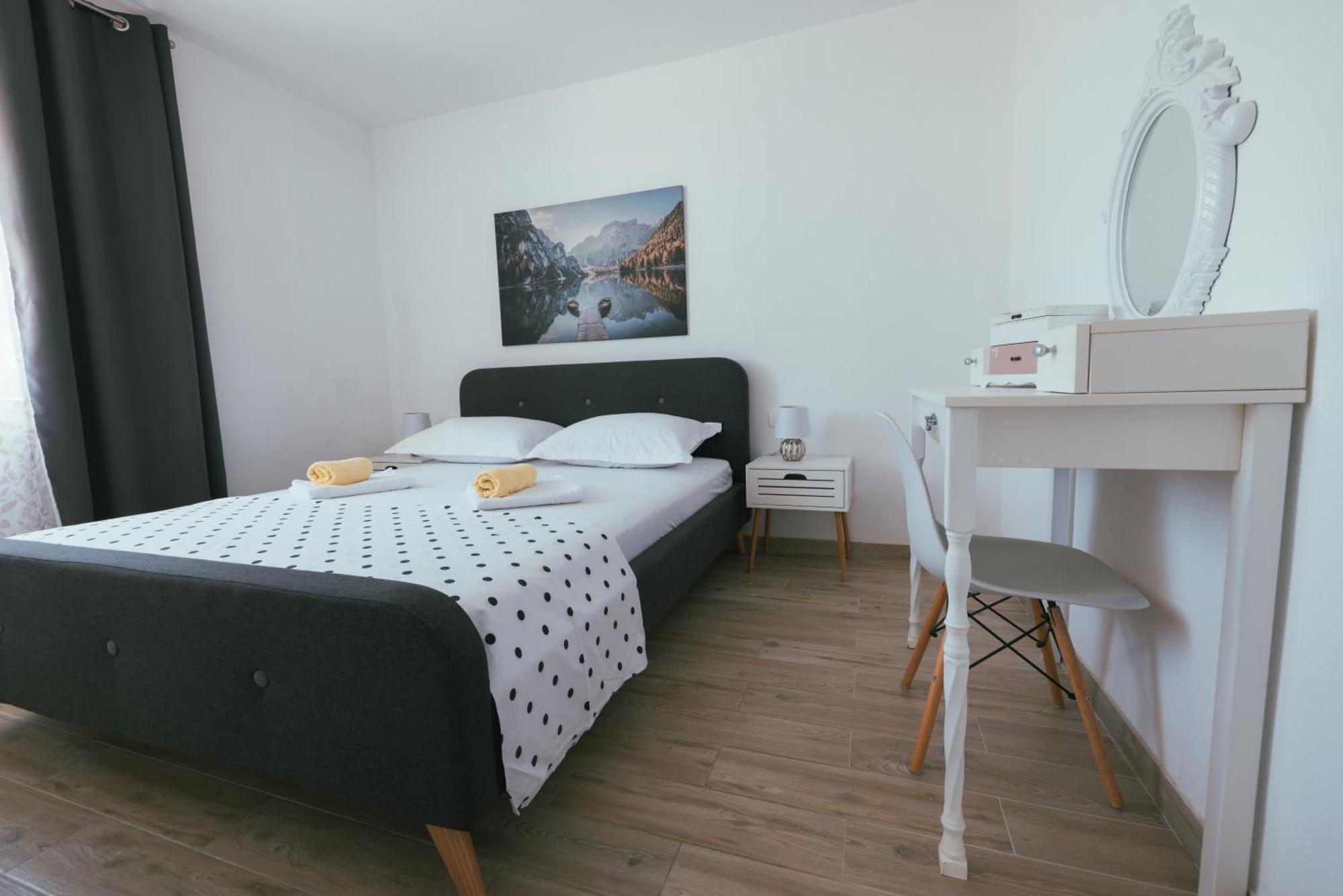 Apartments Marusic Makarska Bilik gambar
